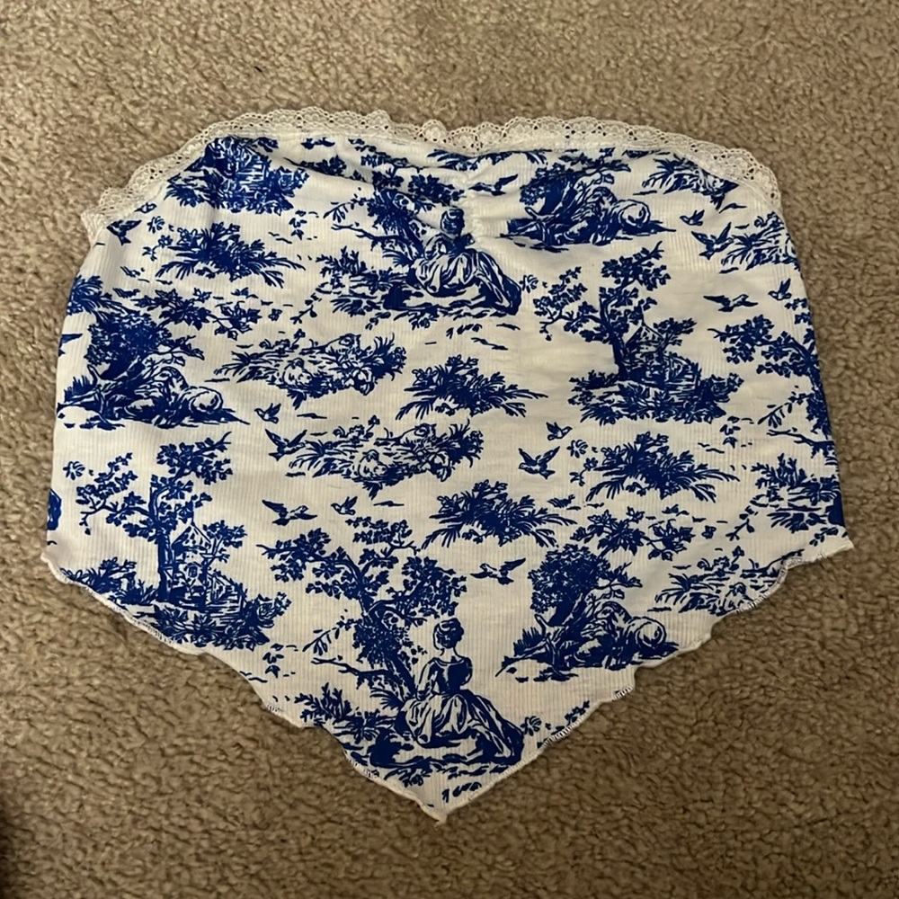 Strapless Lace Patterned Top